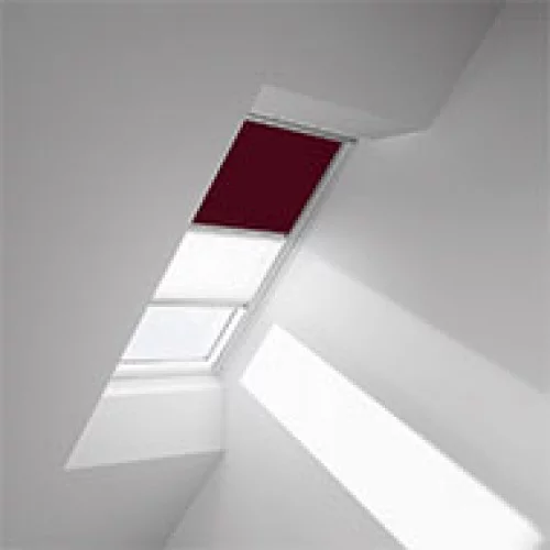 Velux tamsinanti klostuota DFD U08 4560 Dark red stilius